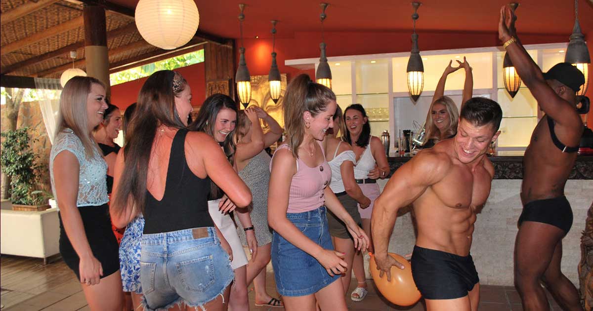 Benidorm hen party Ccocktail making in Benidorm with cheeky butlers in the buff